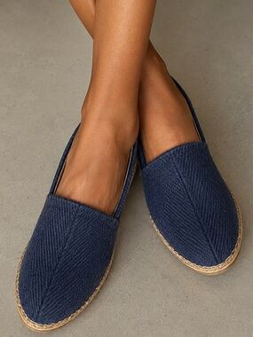 NEW MAJORCA SPAIN CLASSIC ESPADRILLES 7 NAVY